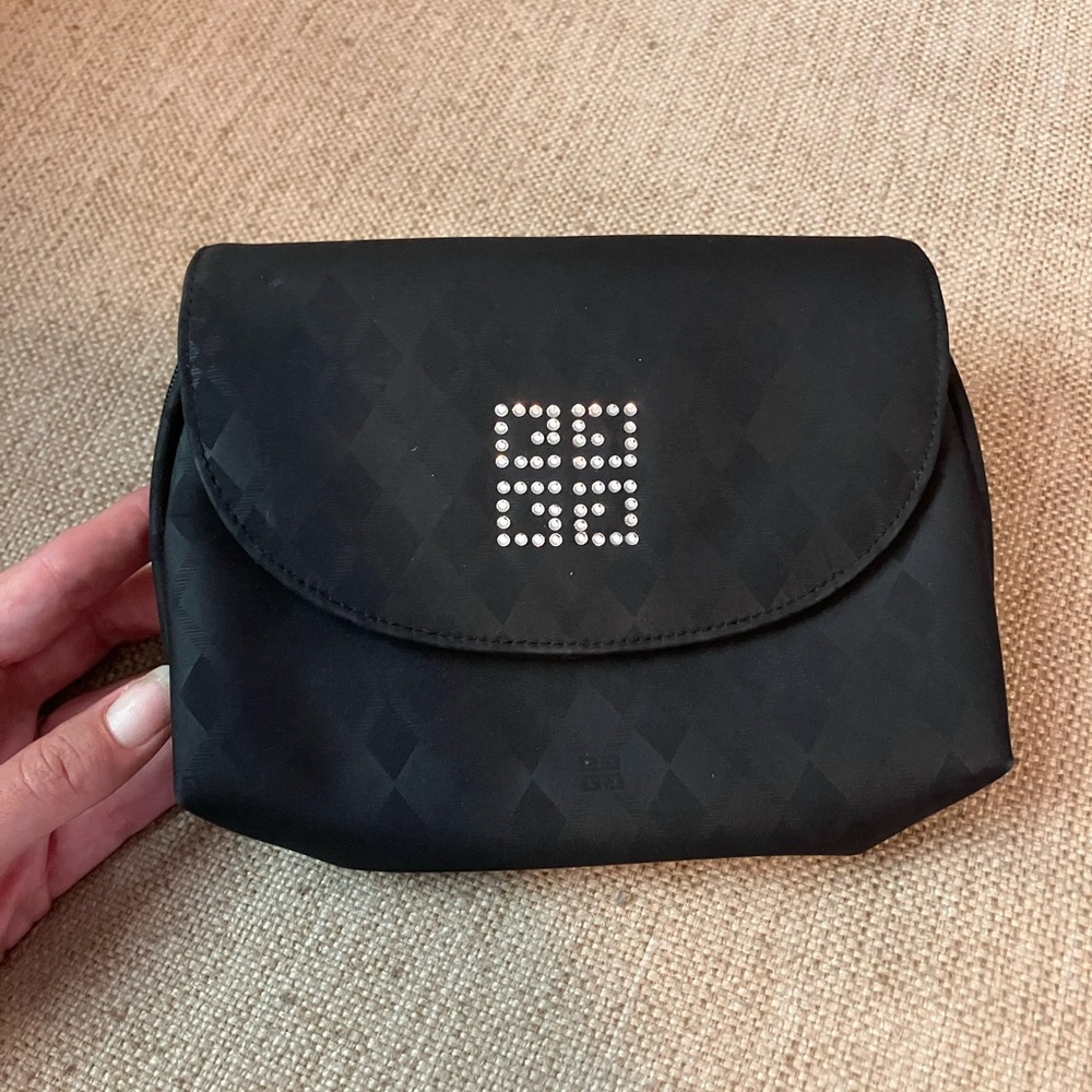 Givenchy black case with mirror